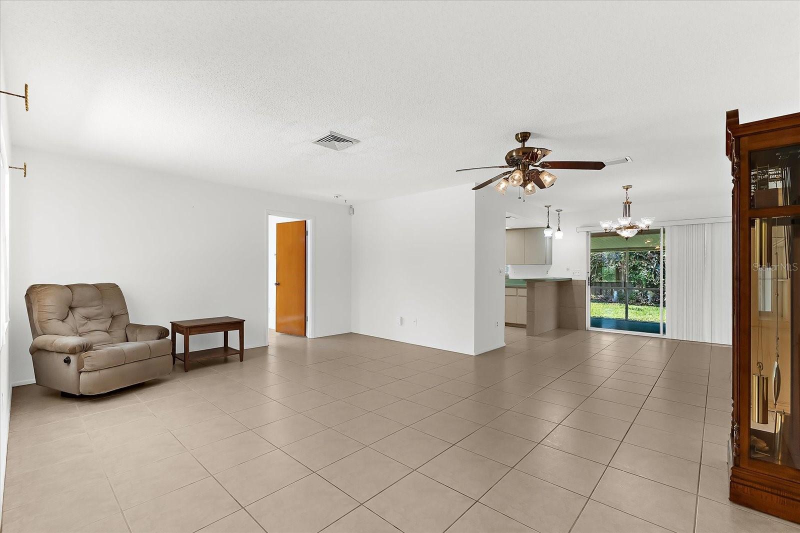 Image 5 of 39 For 3912 Prado Drive