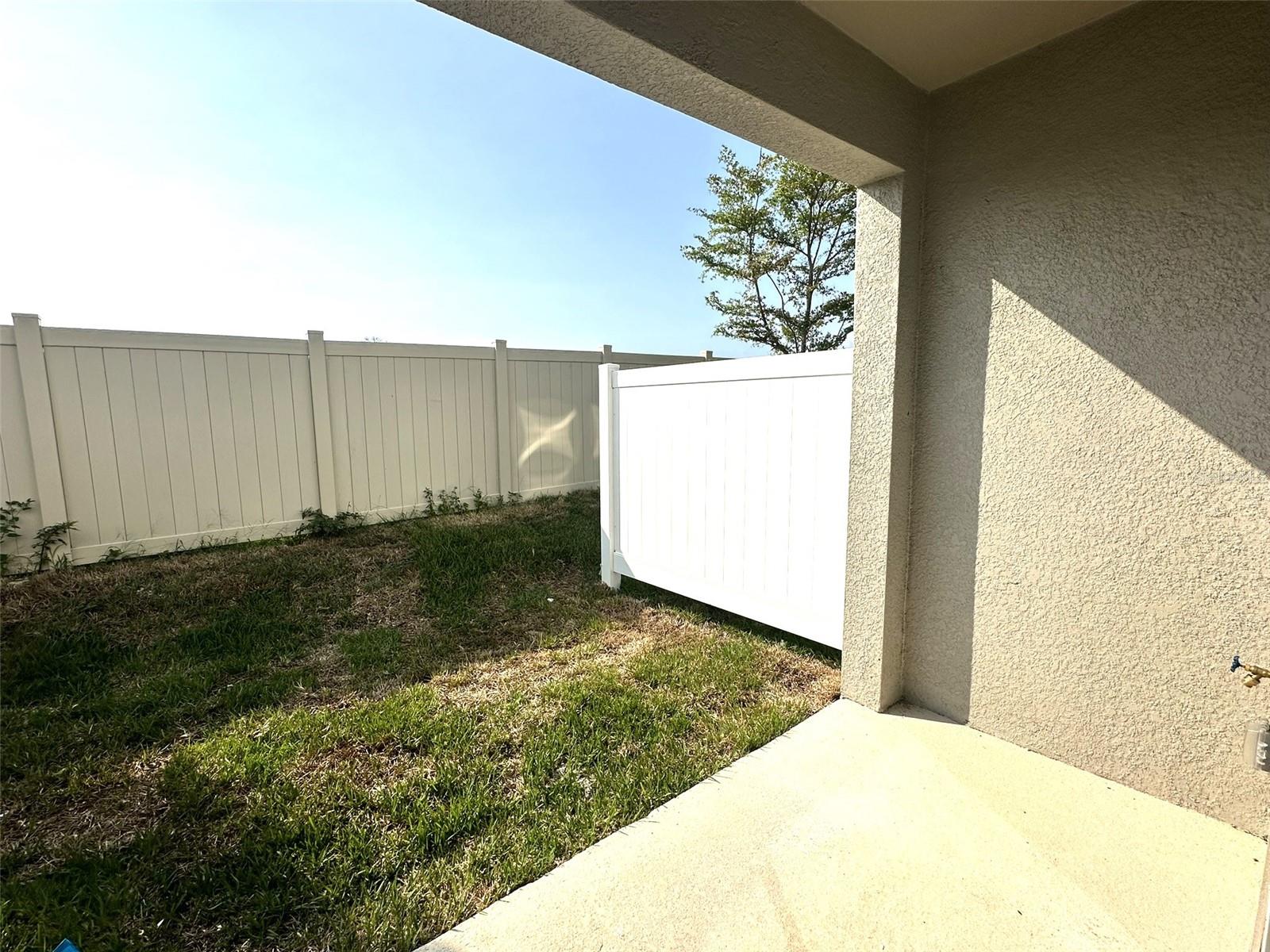 Image 14 of 28 For 8781 Daybreak Street