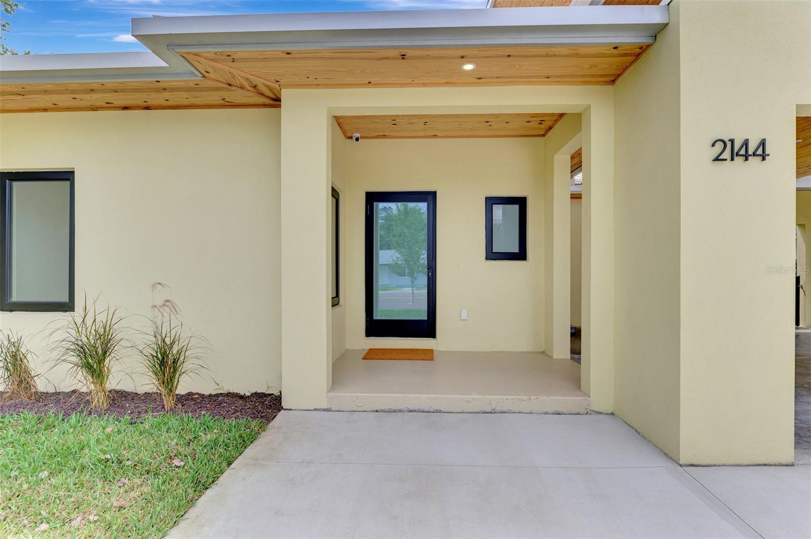 Image 4 of 51 For 2144 Webber Street