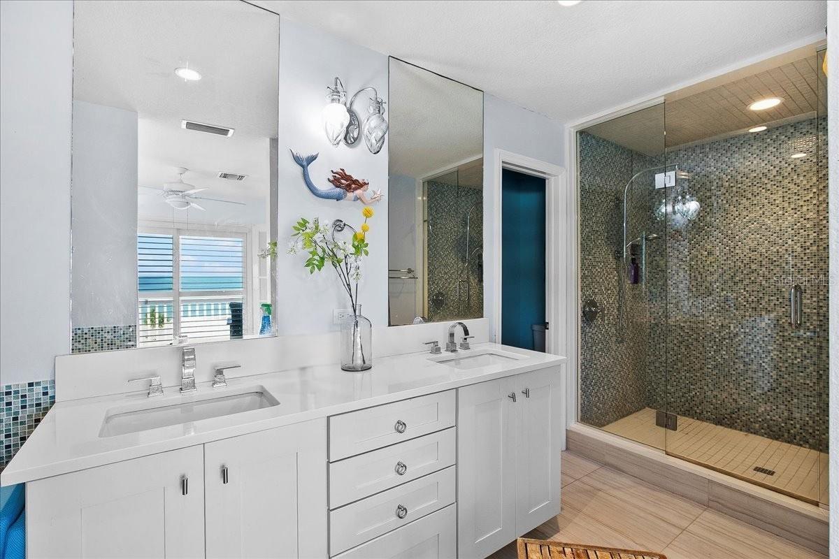 Image 10 of 30 For 8400 Manasota Key Road
