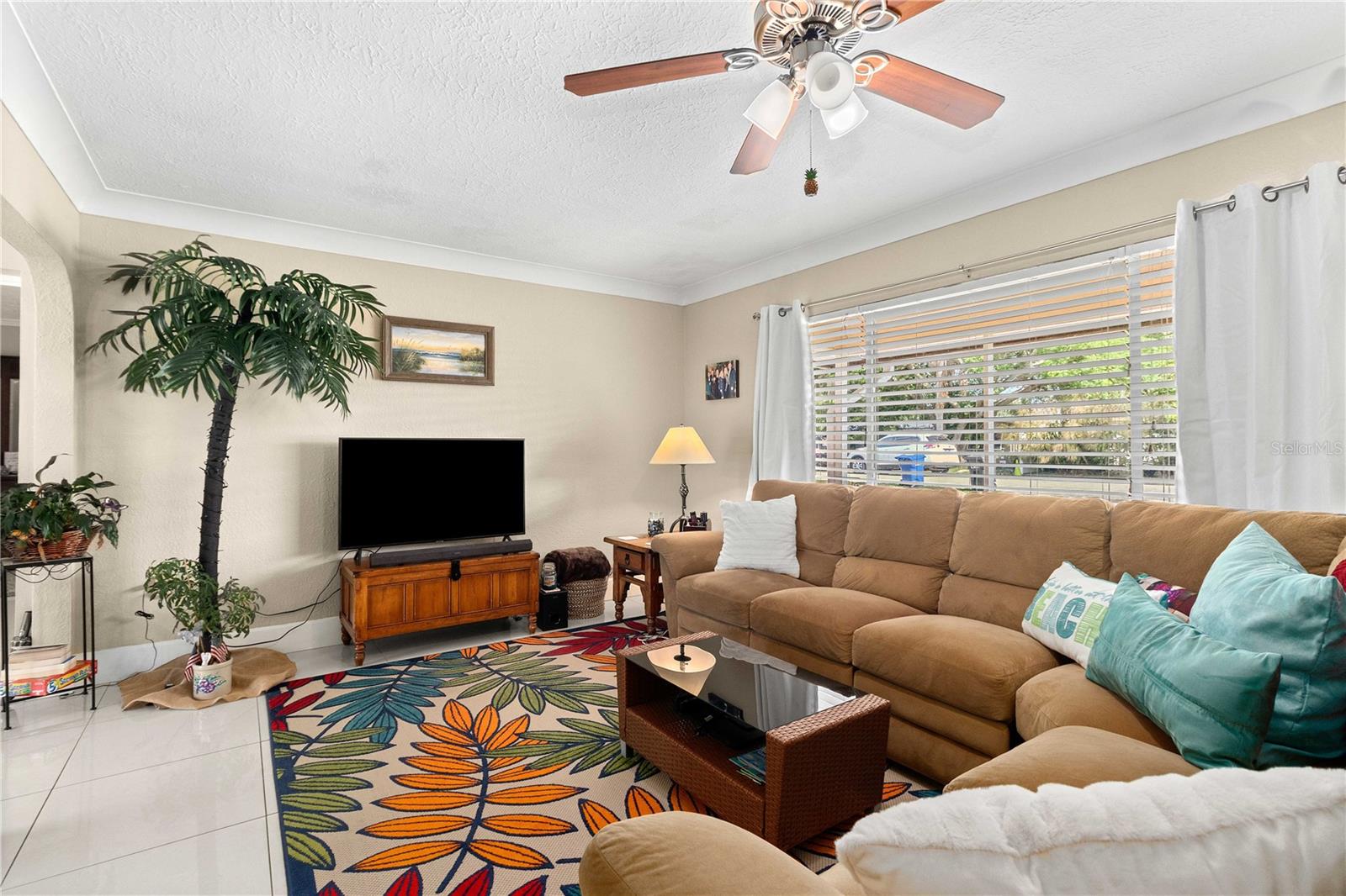 Image 7 of 34 For 2108 Outer Drive