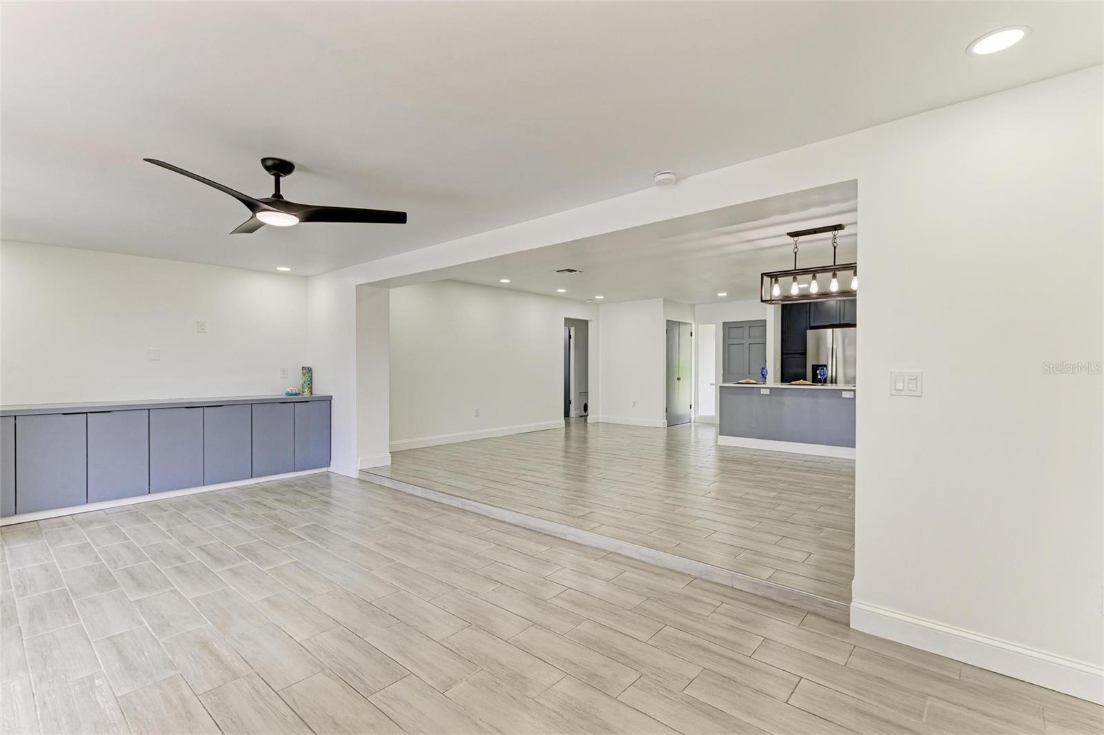 Image 18 of 38 For 3426 27th Parkway