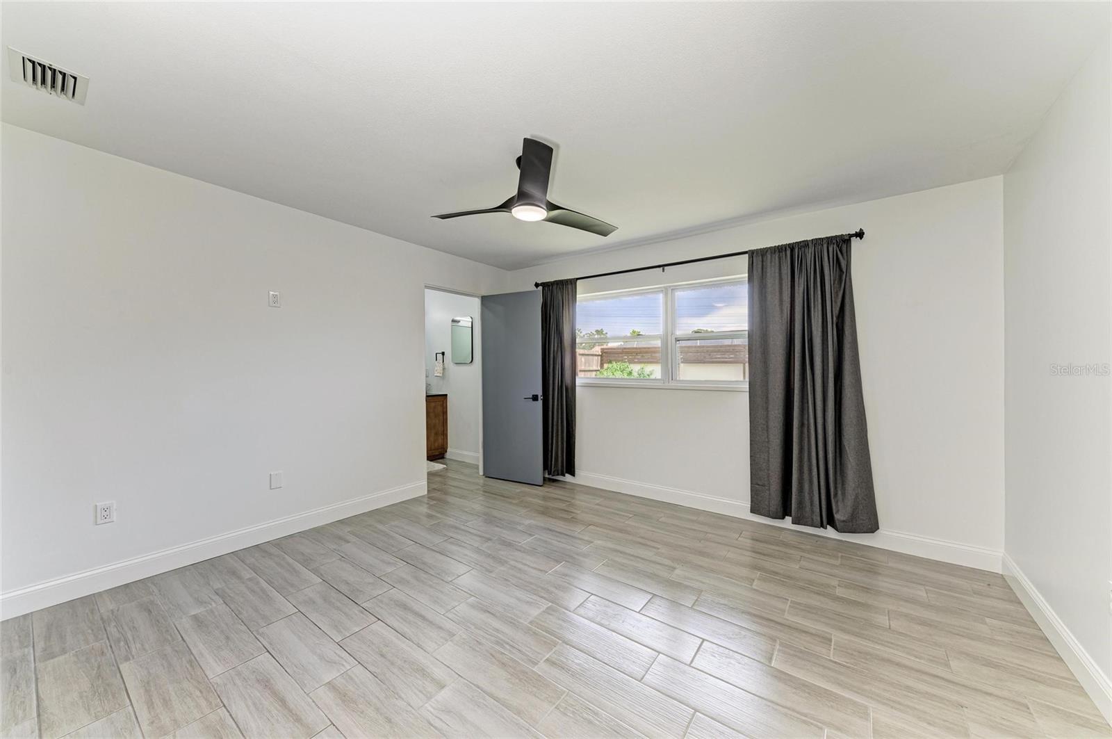 Image 19 of 38 For 3426 27th Parkway
