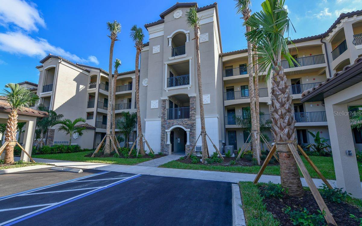 Image 2 of 48 For 17006 Vardon Terrace 208