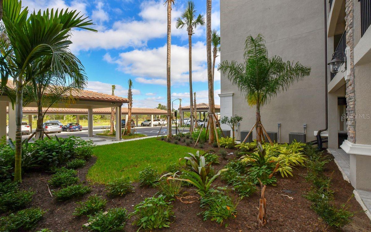 Image 27 of 48 For 17006 Vardon Terrace 208