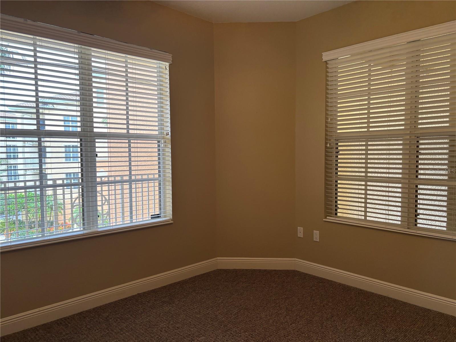 Image 16 of 27 For 6465 Watercrest Way 302