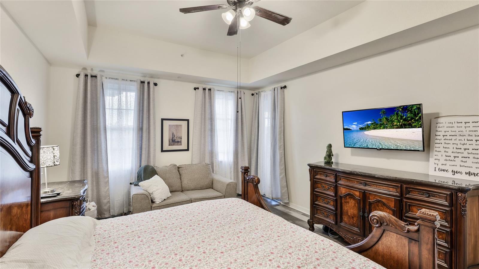 Image 18 of 38 For 5115 Melbourne Street A303