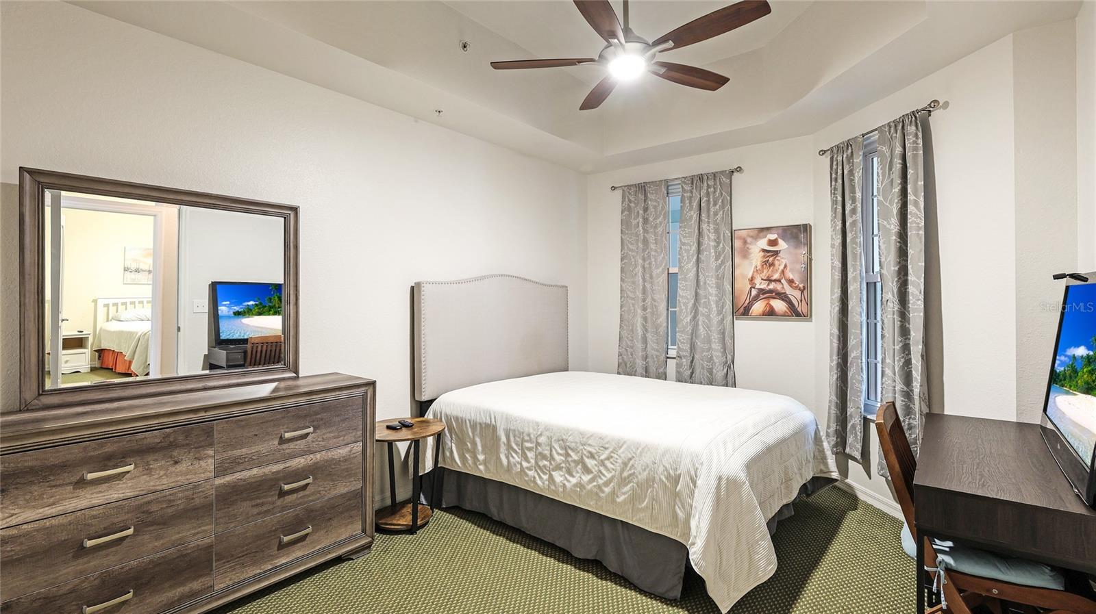 Image 24 of 38 For 5115 Melbourne Street A303