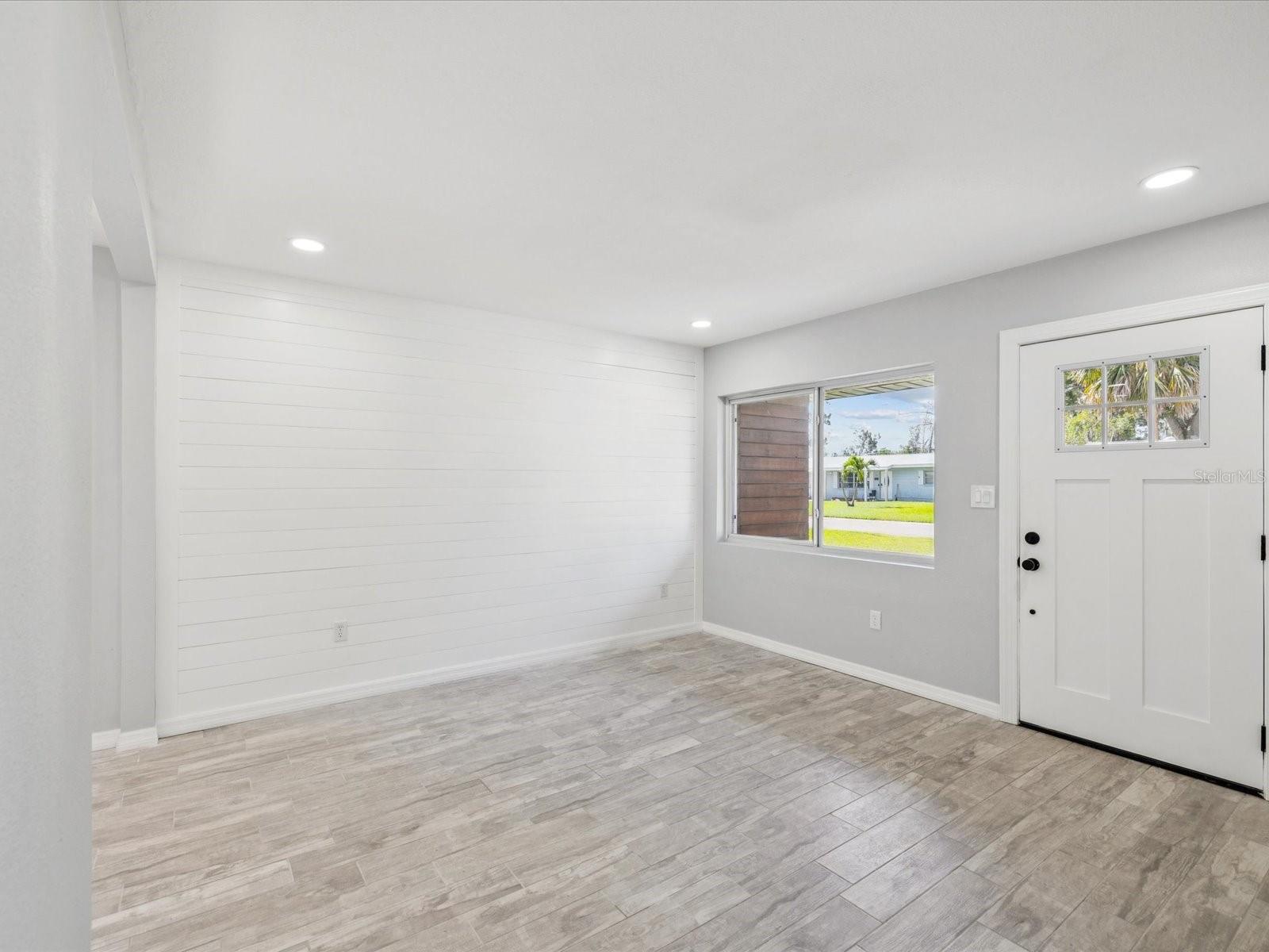 Image 11 of 59 For 151 80th Avenue Ne