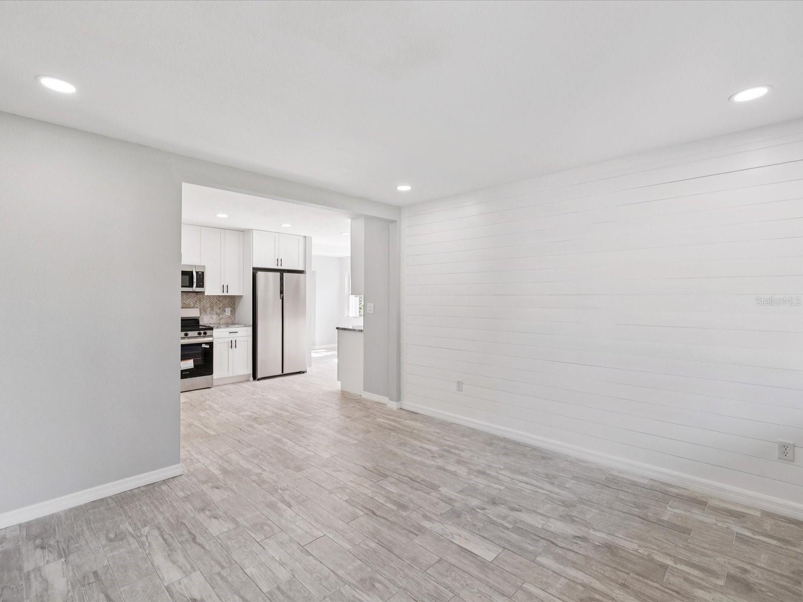 Image 12 of 59 For 151 80th Avenue Ne