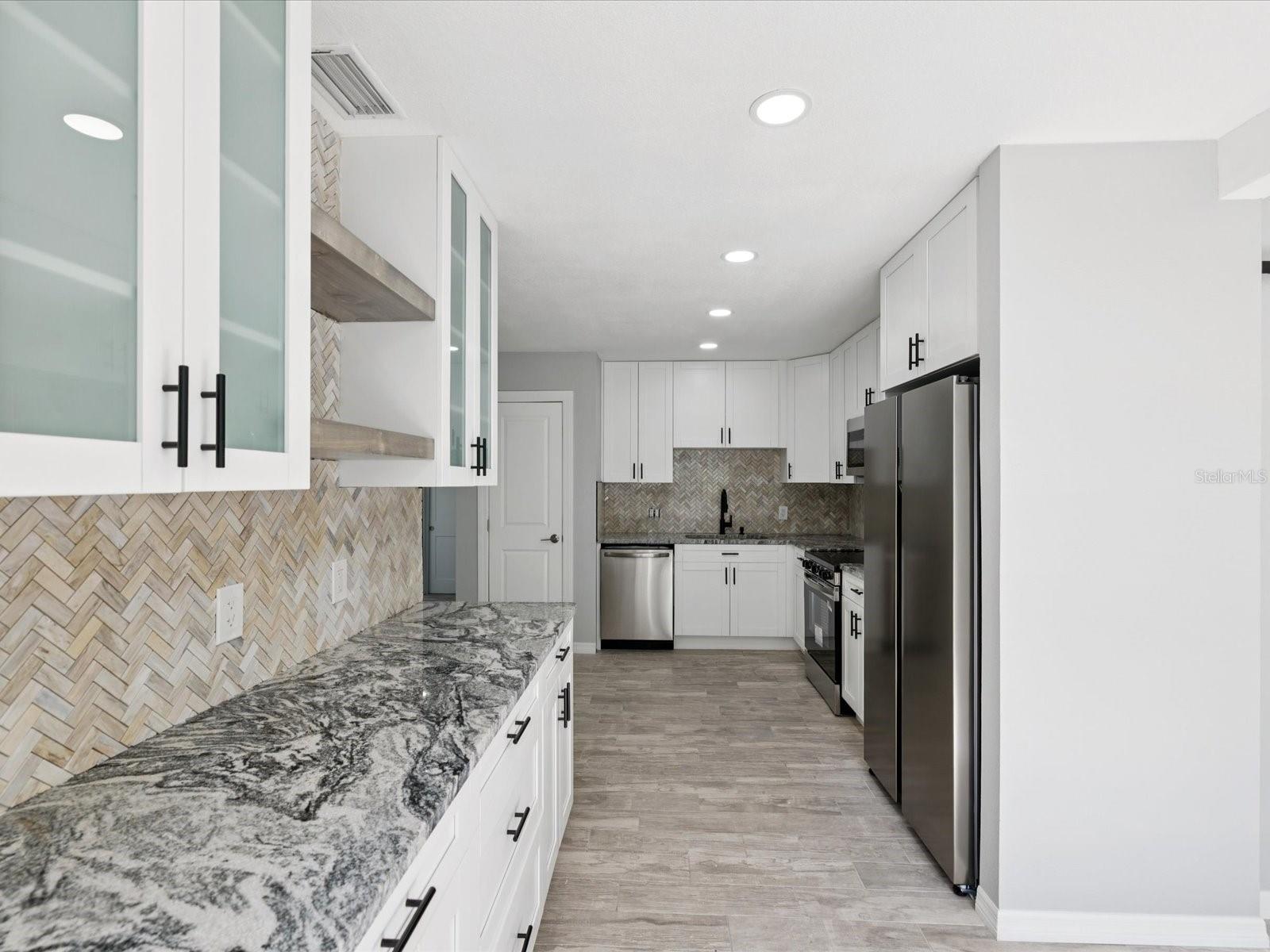 Image 15 of 59 For 151 80th Avenue Ne