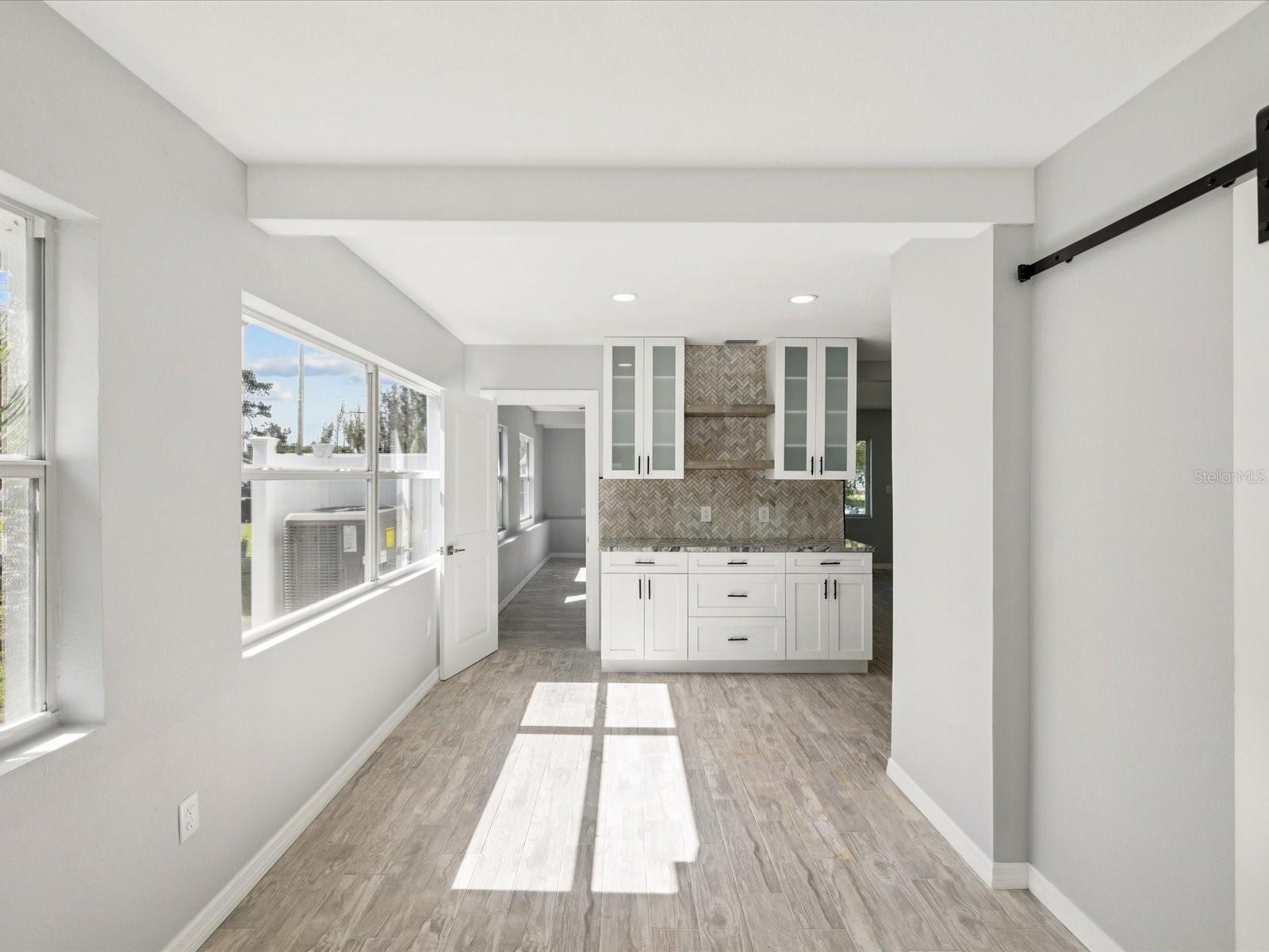 Image 6 of 59 For 151 80th Avenue Ne