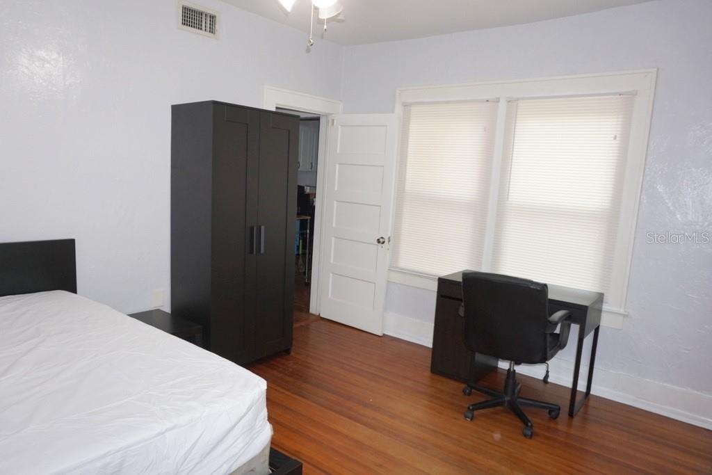 Image 20 of 24 For 1225 46th Street
