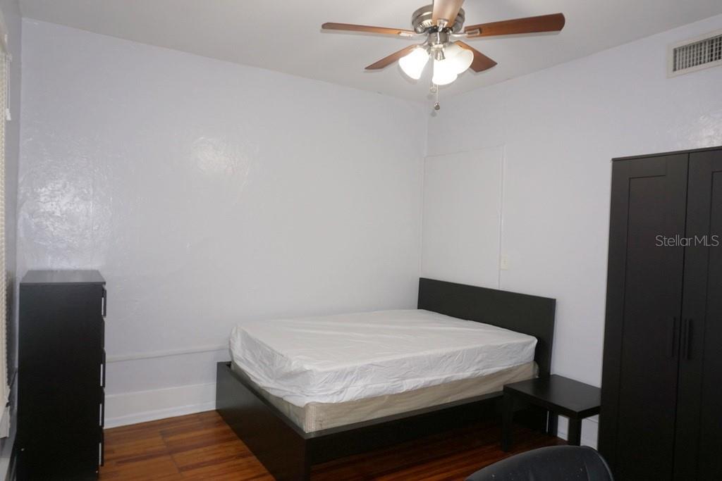 Image 21 of 24 For 1225 46th Street