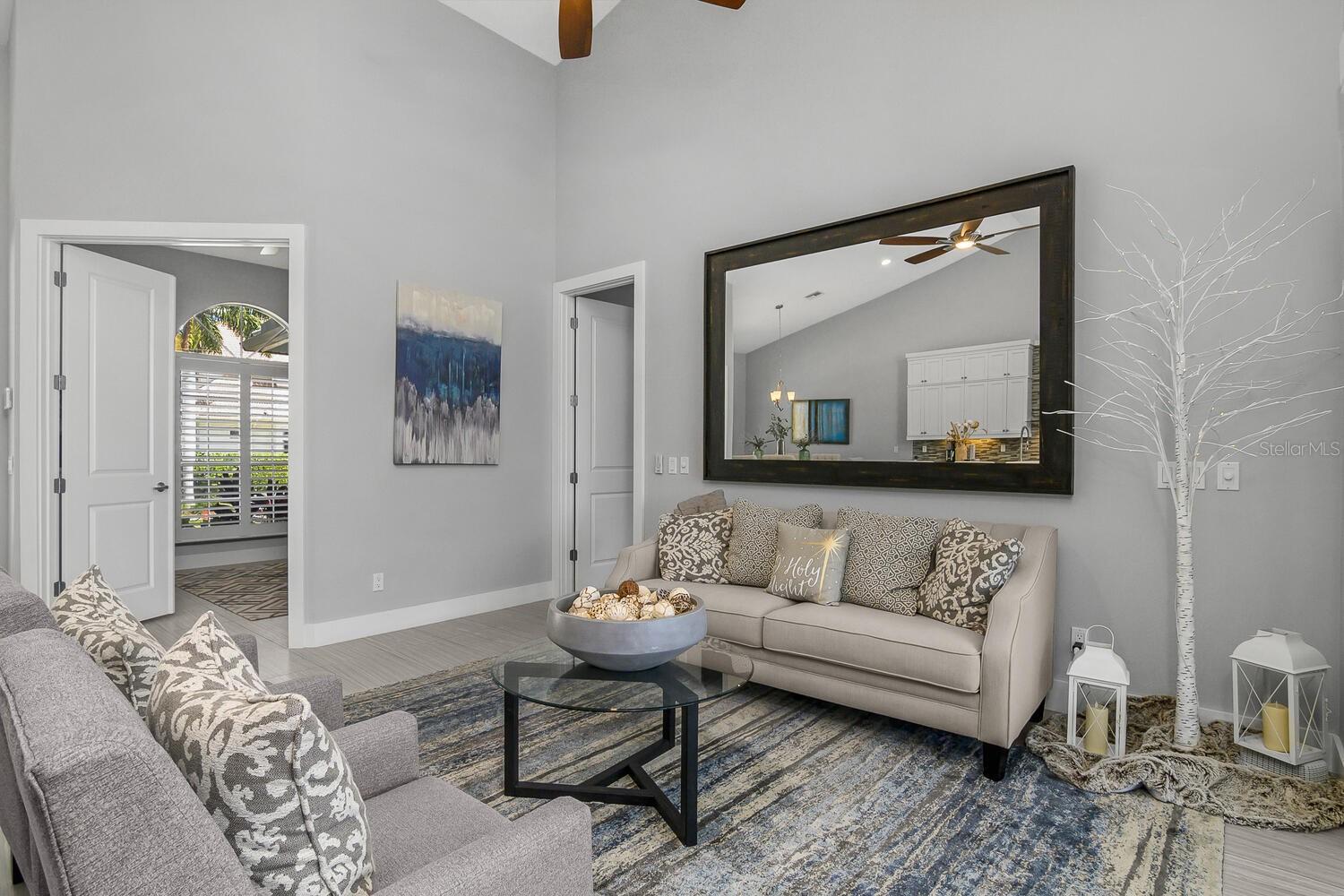 Image 11 of 53 For 609 Crescent Street