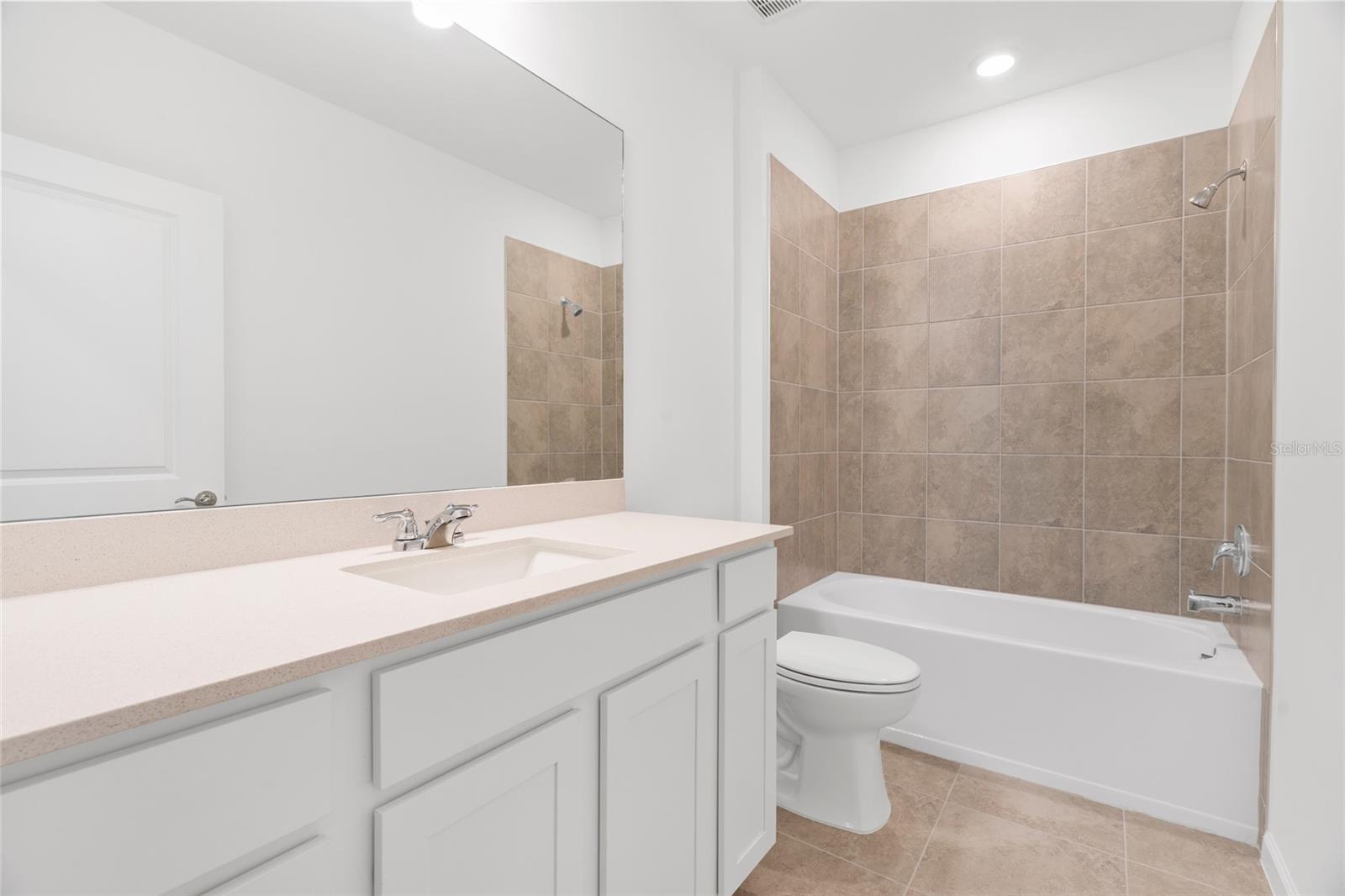 Image 11 of 27 For 6560 Silverstar Drive