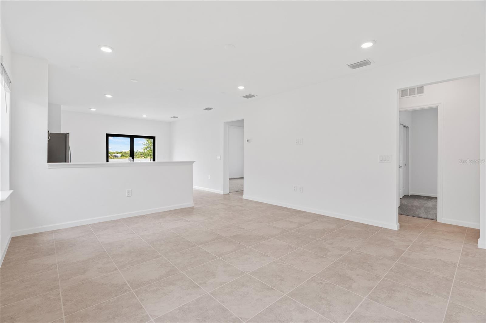 Image 15 of 27 For 6560 Silverstar Drive
