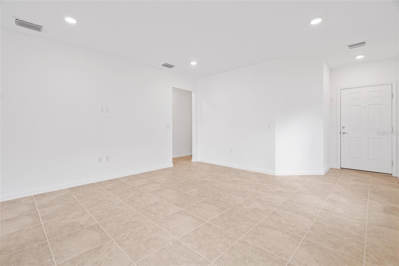 Image 16 of 27 For 6560 Silverstar Drive