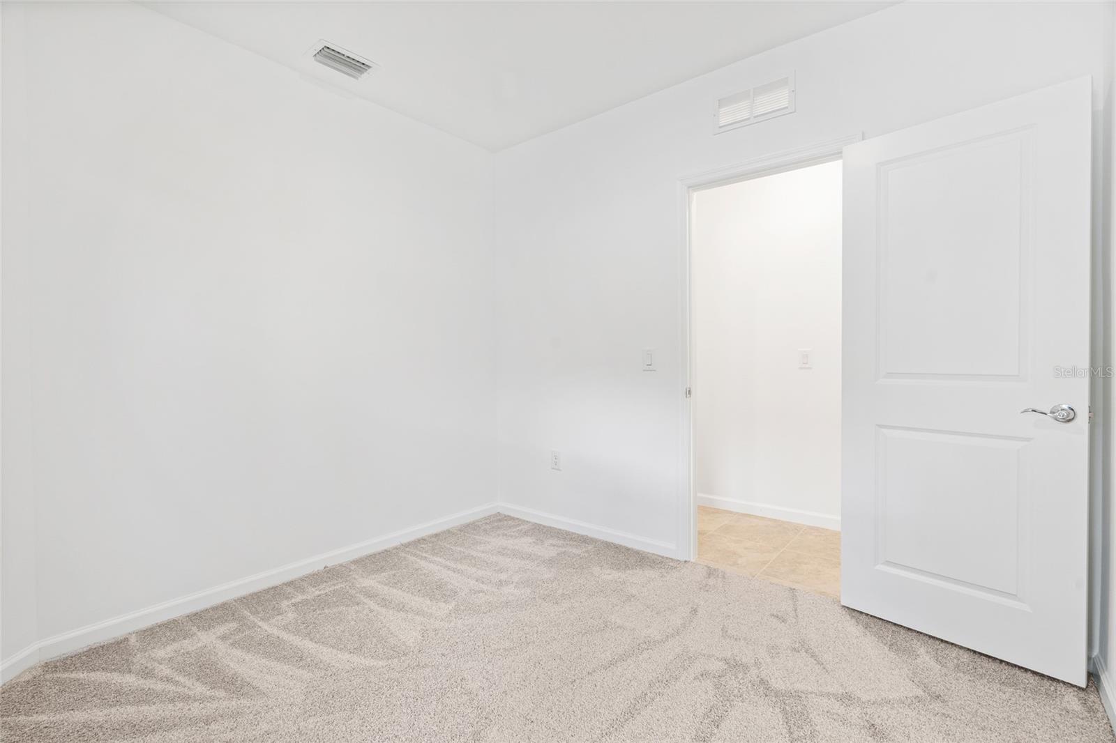 Image 23 of 27 For 6560 Silverstar Drive