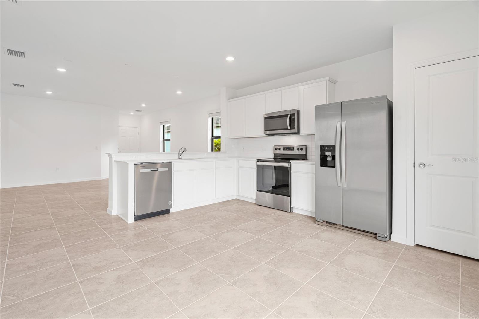 Image 3 of 27 For 6560 Silverstar Drive