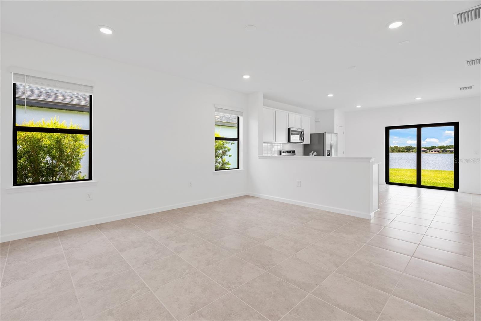 Image 5 of 27 For 6560 Silverstar Drive