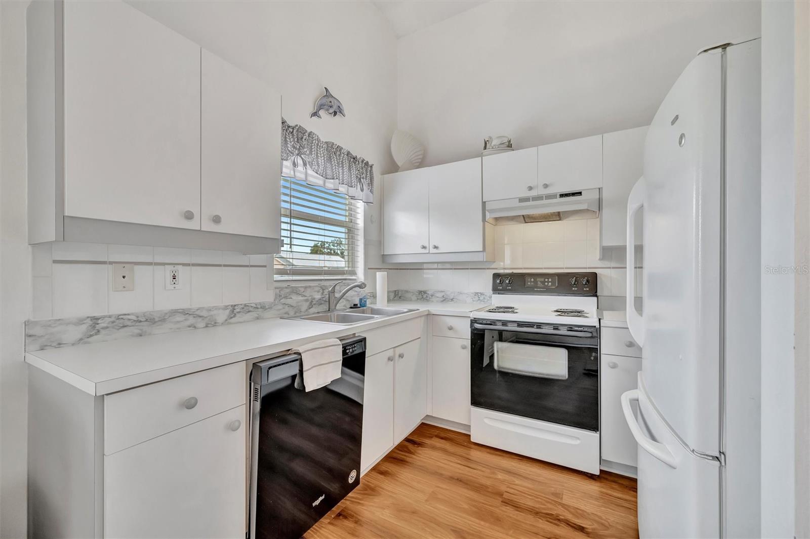 Image 19 of 34 For 3103 6th Avenue W