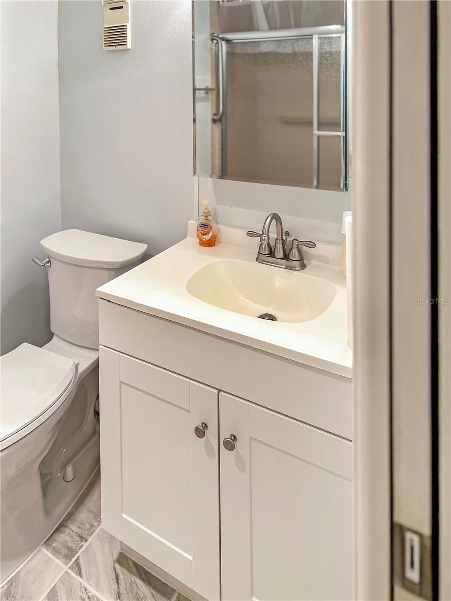 Image 27 of 53 For 21260 Brinson Avenue 210