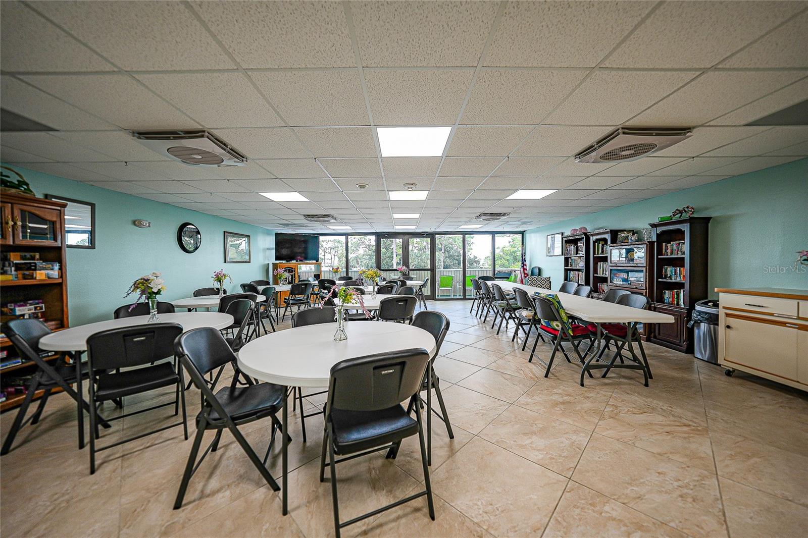 Image 35 of 53 For 21260 Brinson Avenue 210