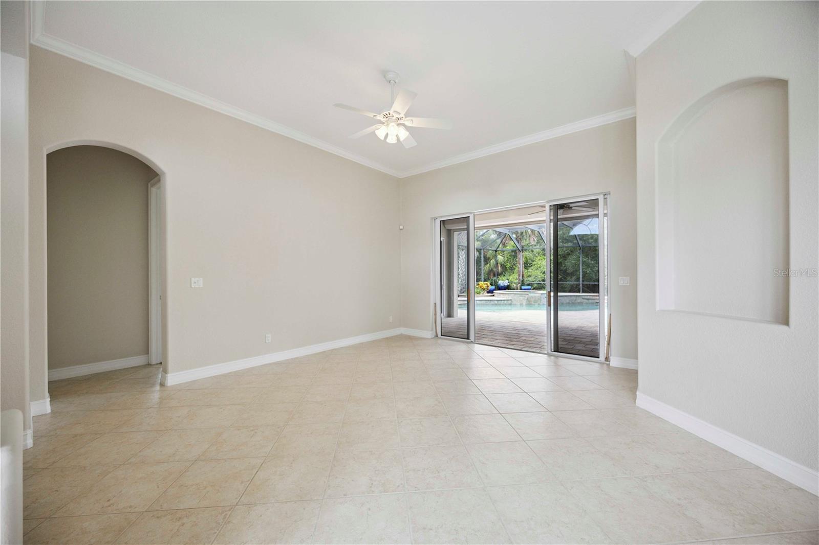 Image 10 of 85 For 110 Vicenza Way