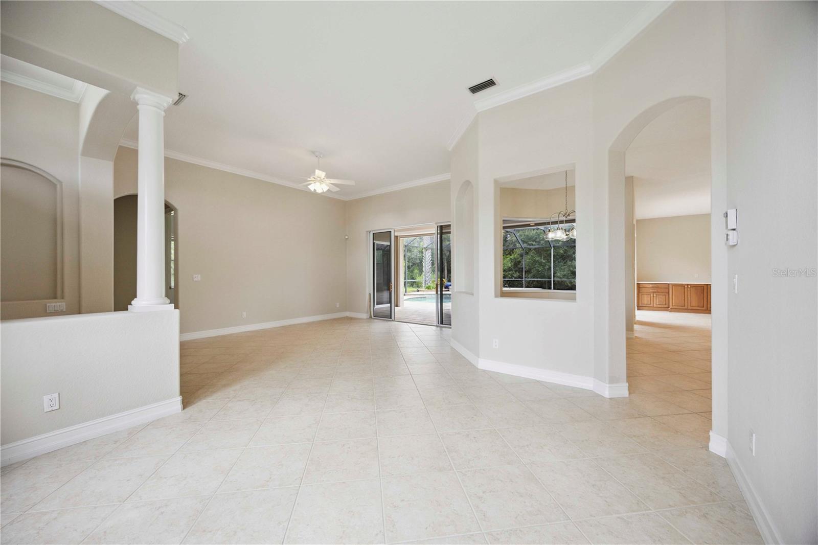 Image 12 of 85 For 110 Vicenza Way