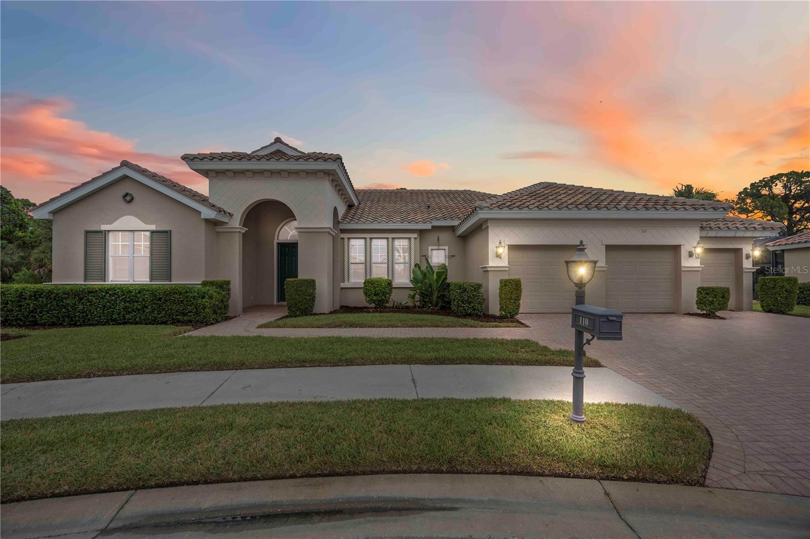 Image 2 of 85 For 110 Vicenza Way