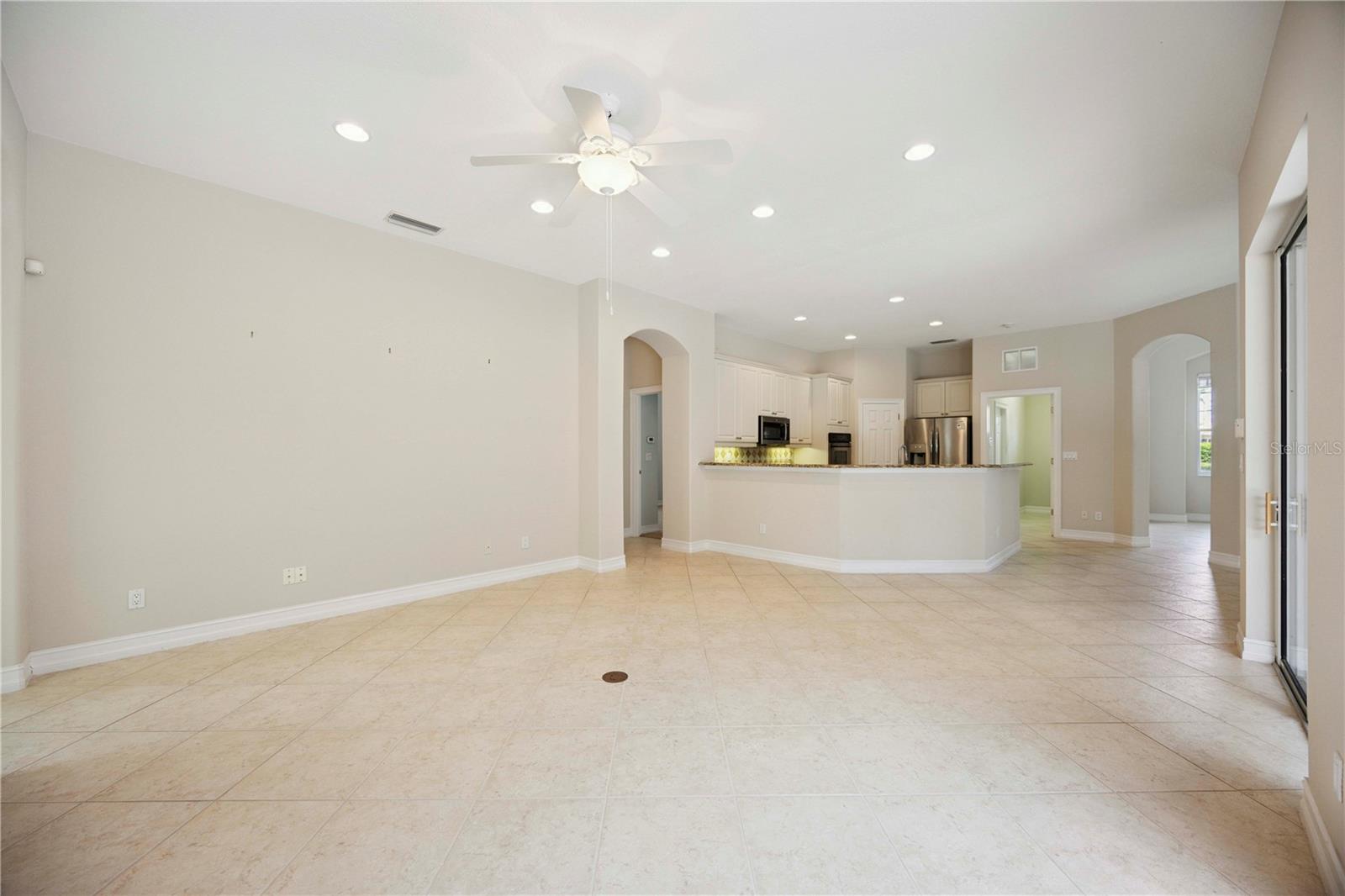 Image 26 of 85 For 110 Vicenza Way
