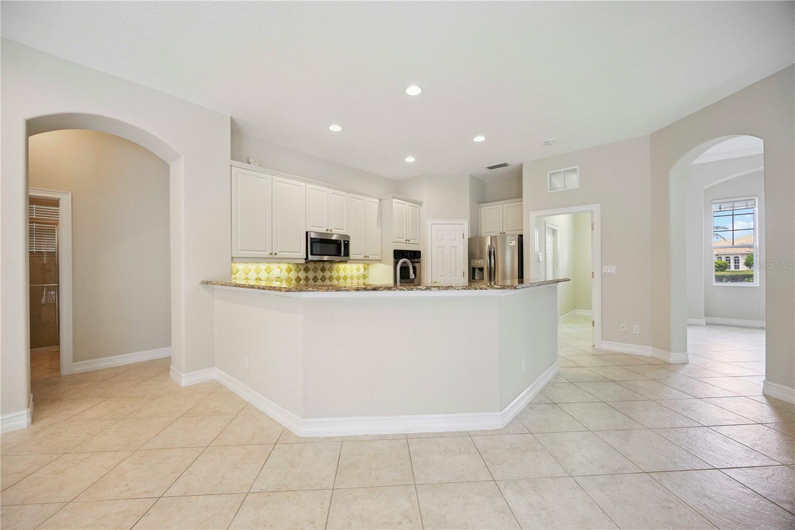 Image 27 of 85 For 110 Vicenza Way