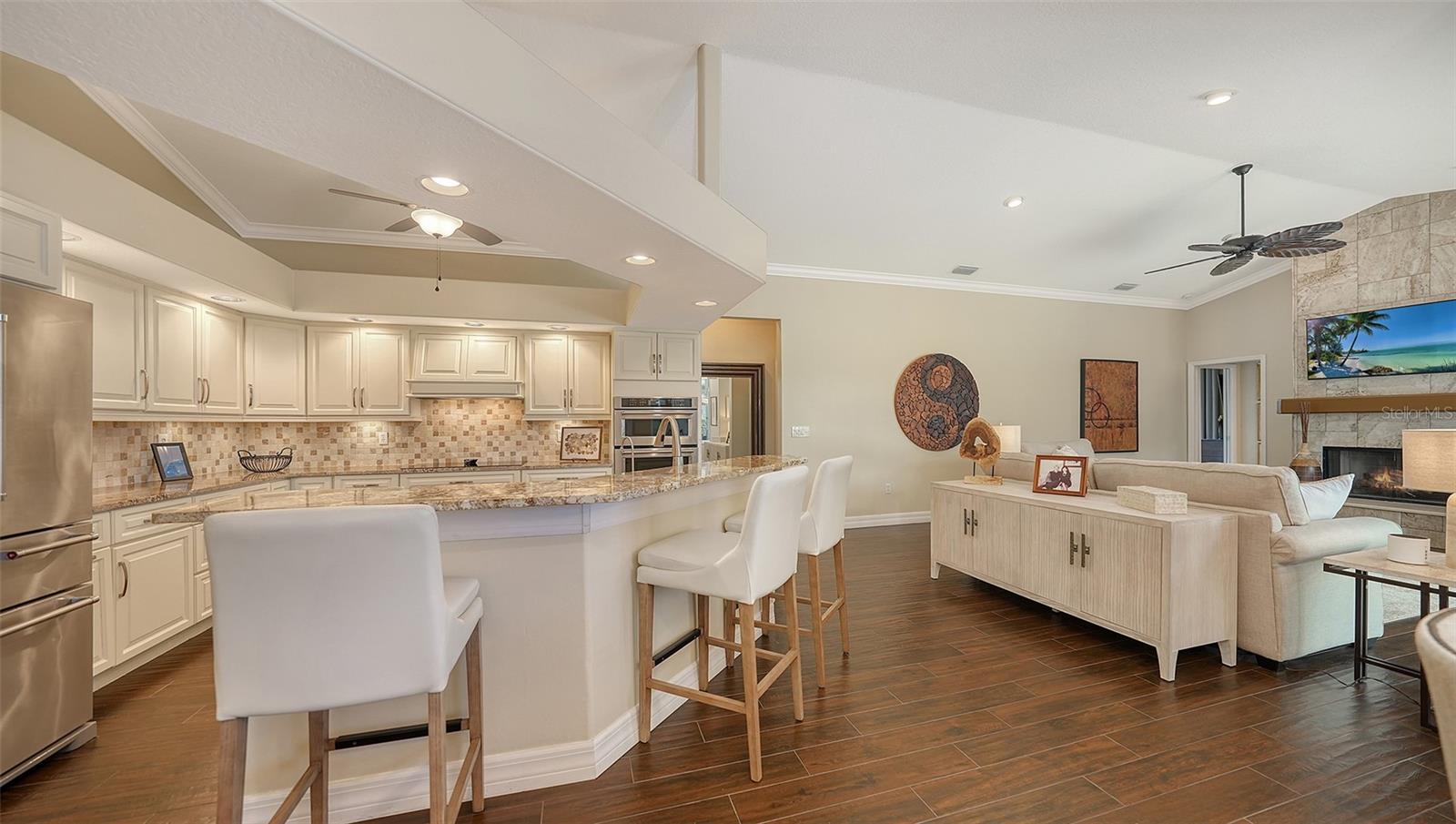 Image 18 of 63 For 7100 Serenoa Drive