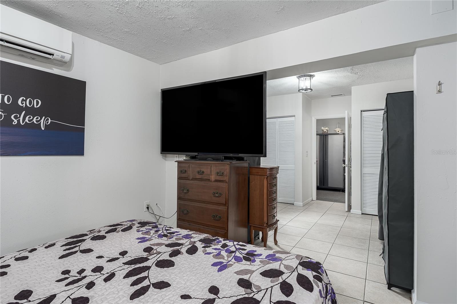 Image 16 of 31 For 5524 20th Street W
