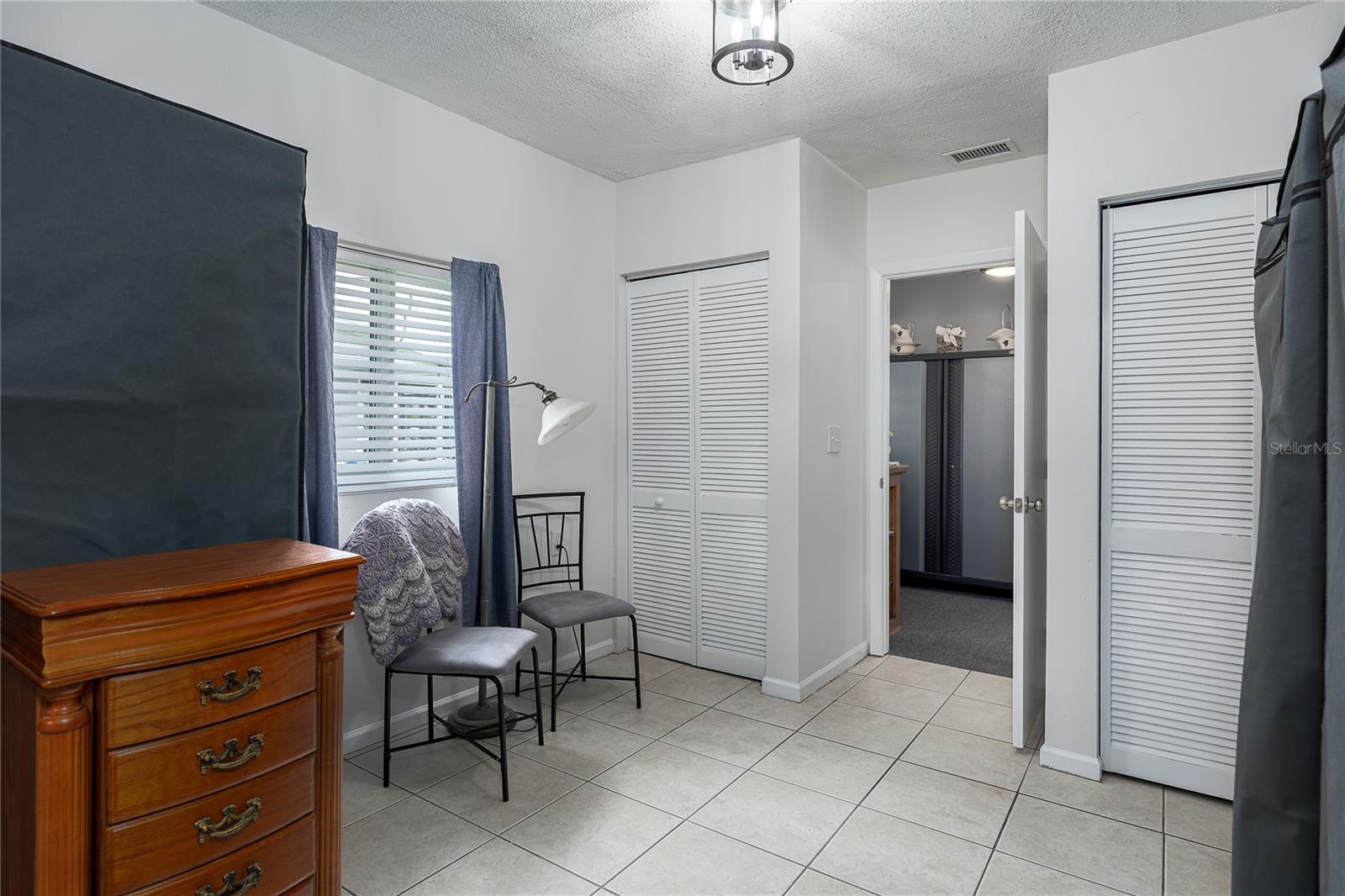 Image 17 of 31 For 5524 20th Street W