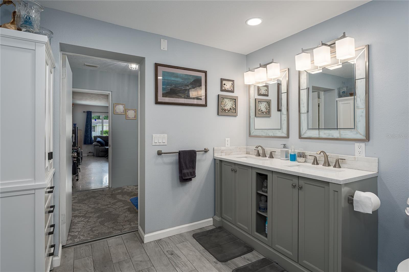 Image 19 of 31 For 5524 20th Street W