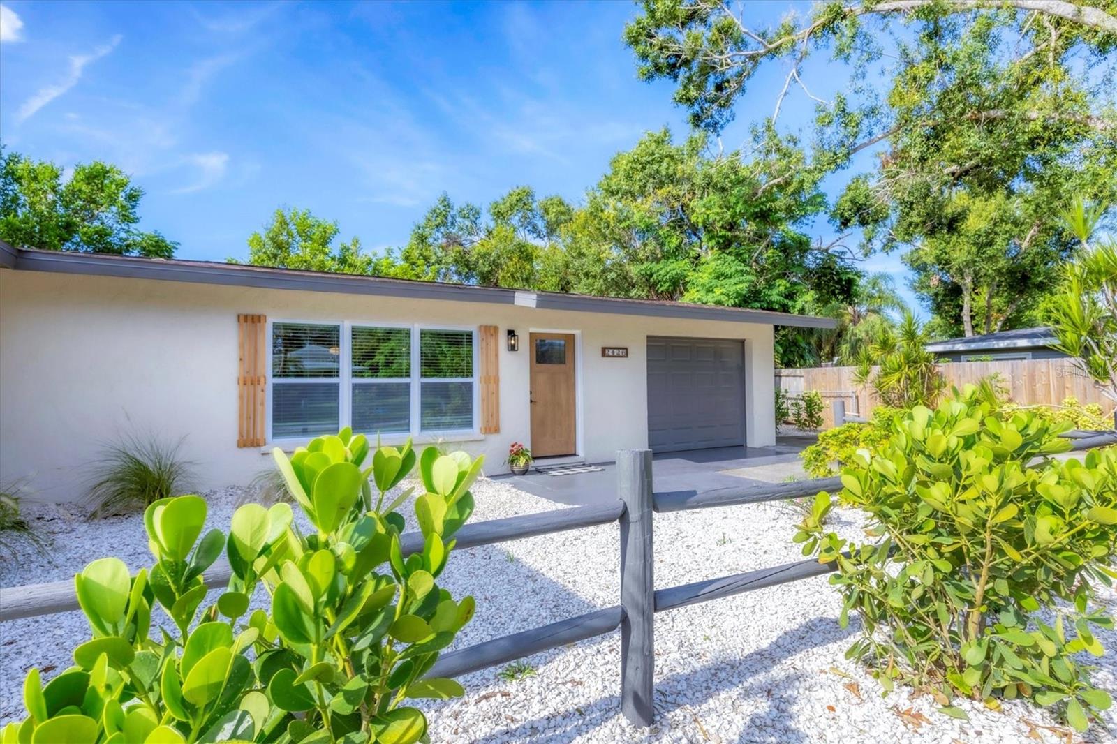 Image 34 of 37 For 2426 Calamonga Lane
