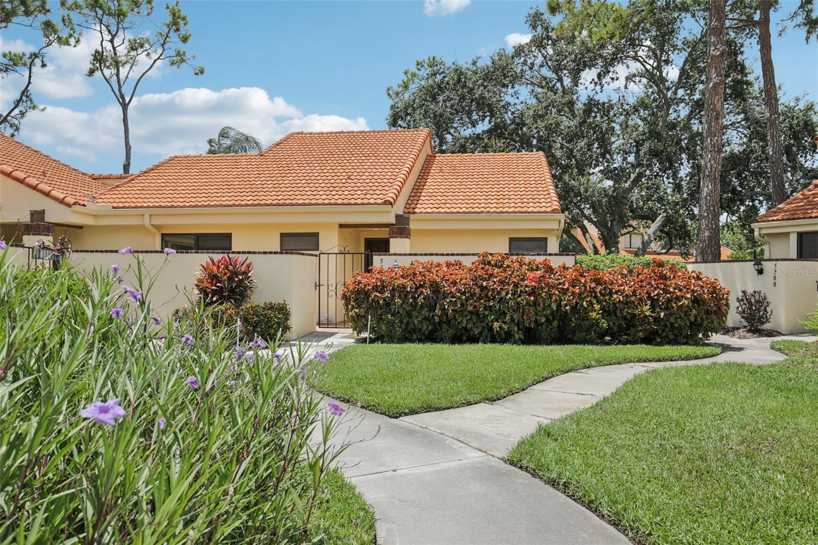 Details for 5387 Huntingwood Court 4, SARASOTA, FL 34235