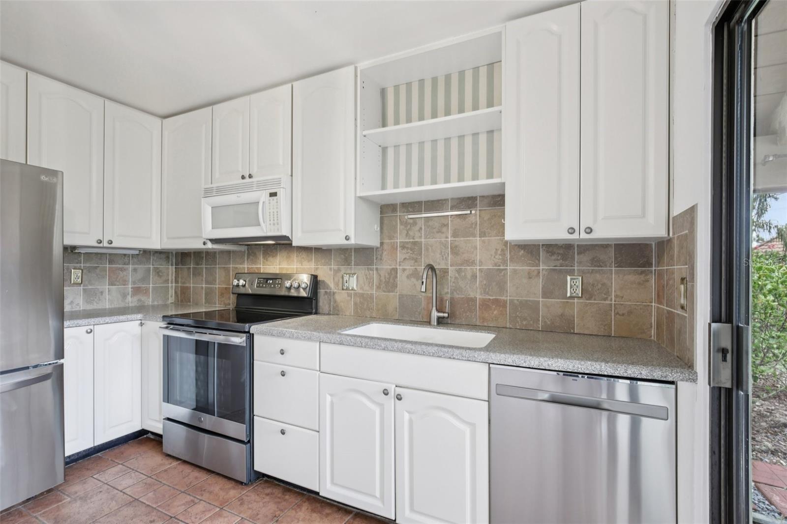 Image 11 of 33 For 5387 Huntingwood Court 4