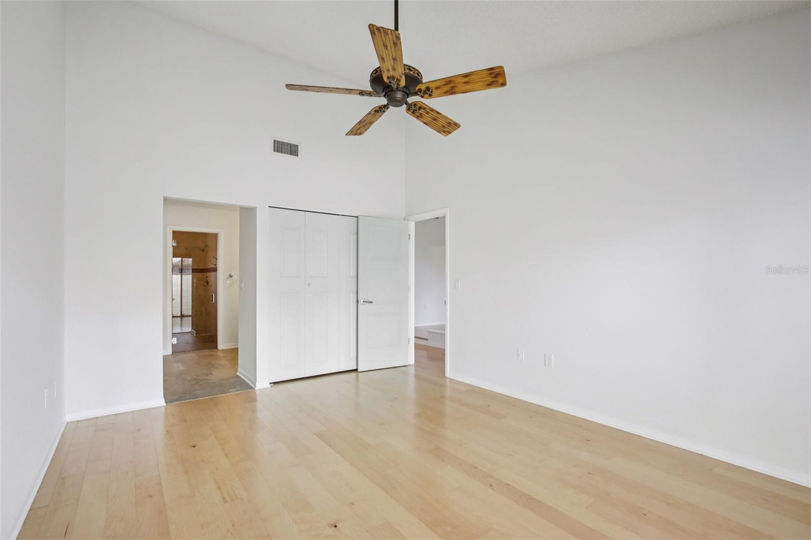 Image 15 of 33 For 5387 Huntingwood Court 4