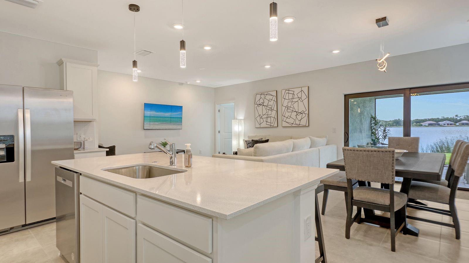 Image 10 of 53 For 6476 Silverstar Drive