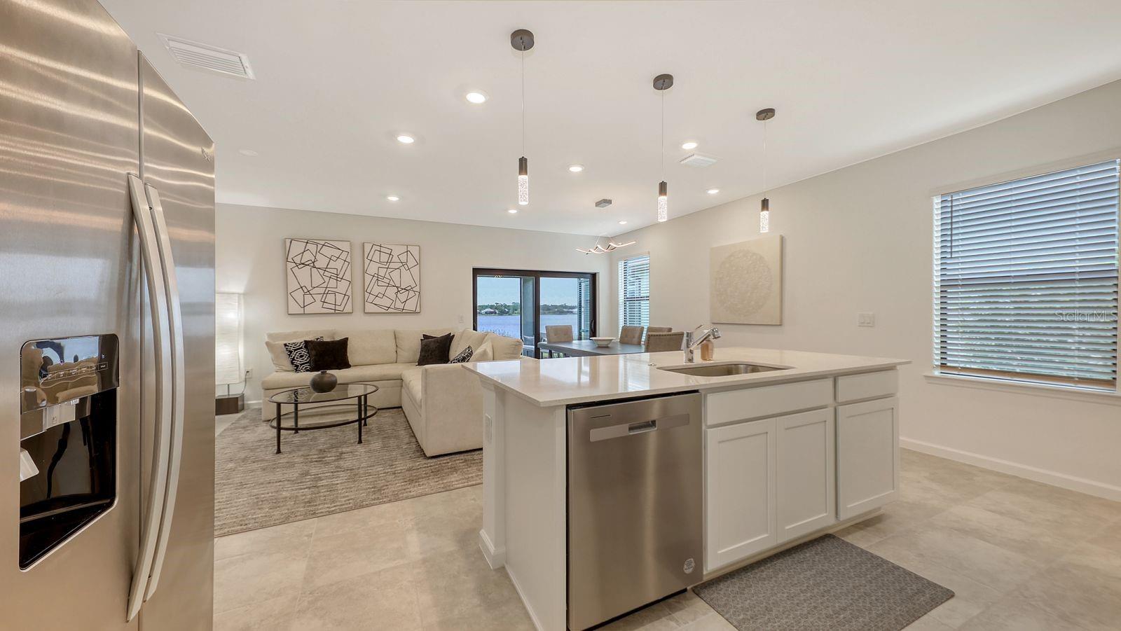 Image 11 of 53 For 6476 Silverstar Drive