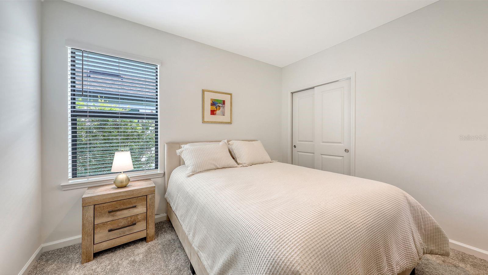 Image 34 of 53 For 6476 Silverstar Drive