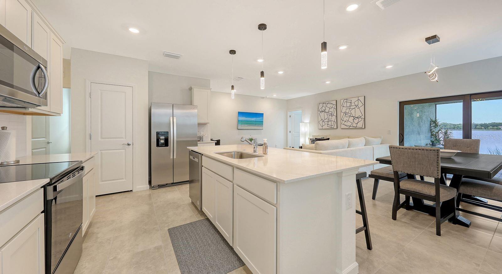 Image 8 of 53 For 6476 Silverstar Drive