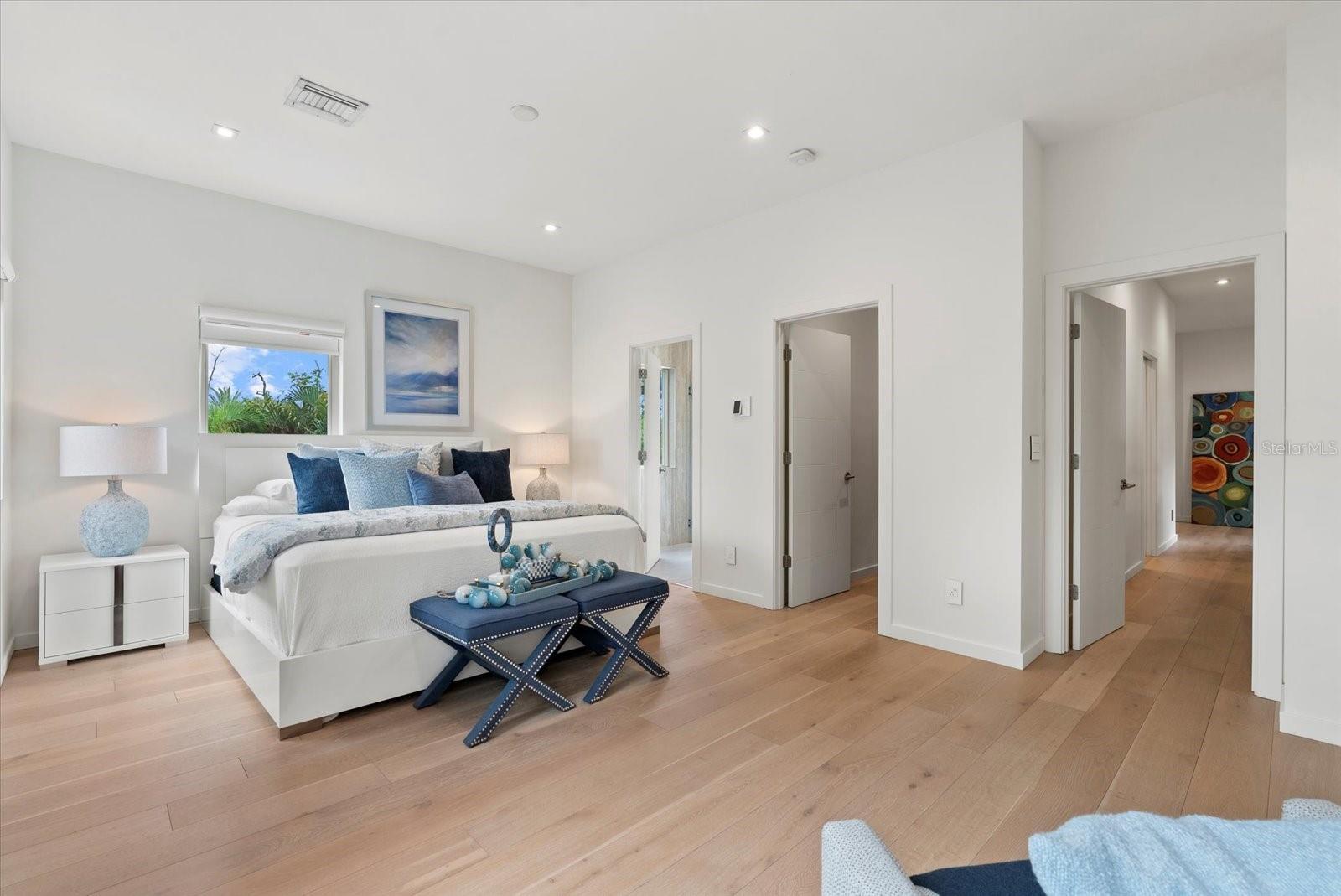 Image 16 of 30 For 2814 Tamiami Circle