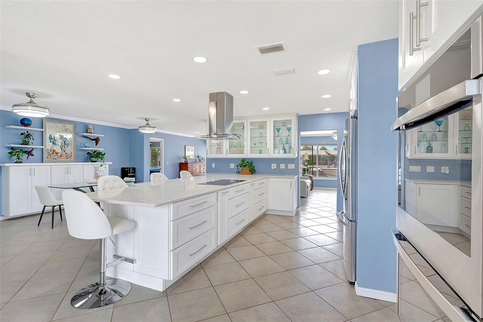 Image 11 of 64 For 4216 Royal Palm Drive