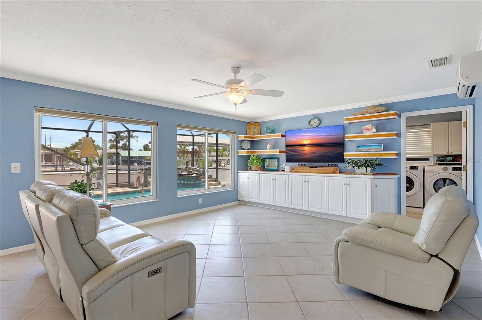 Image 19 of 64 For 4216 Royal Palm Drive