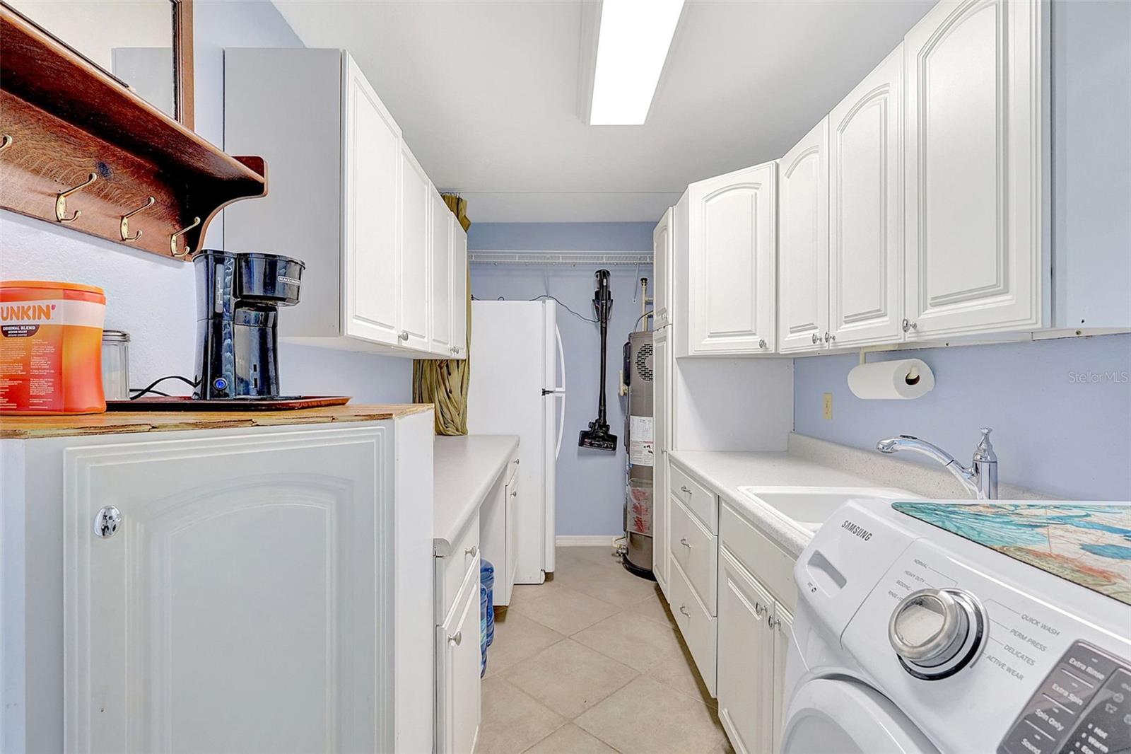 Image 22 of 64 For 4216 Royal Palm Drive