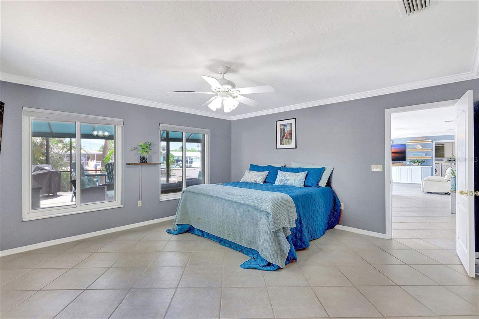 Image 24 of 64 For 4216 Royal Palm Drive